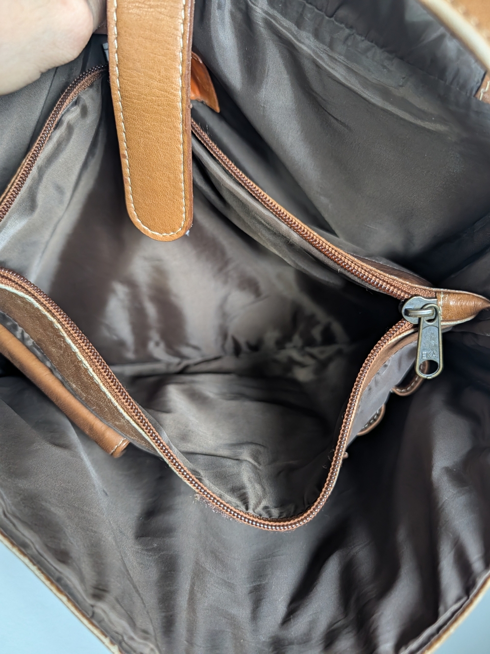 Classic Tan Leather Crossbody Bag - Timeless Women's Shoulder Bag - Picture 7 of 16